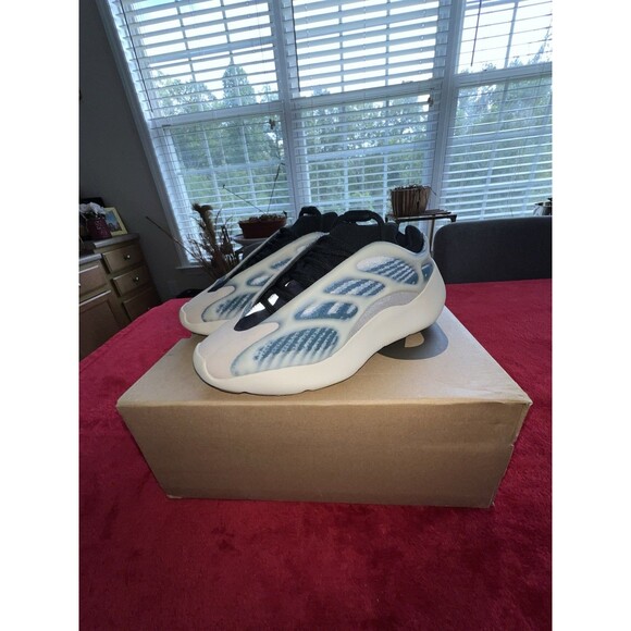 adidas Yeezy 700 V3 \'Kyanite\' Men\'s Size 5 Pre‑owned Sneakers GY0260 main image 10